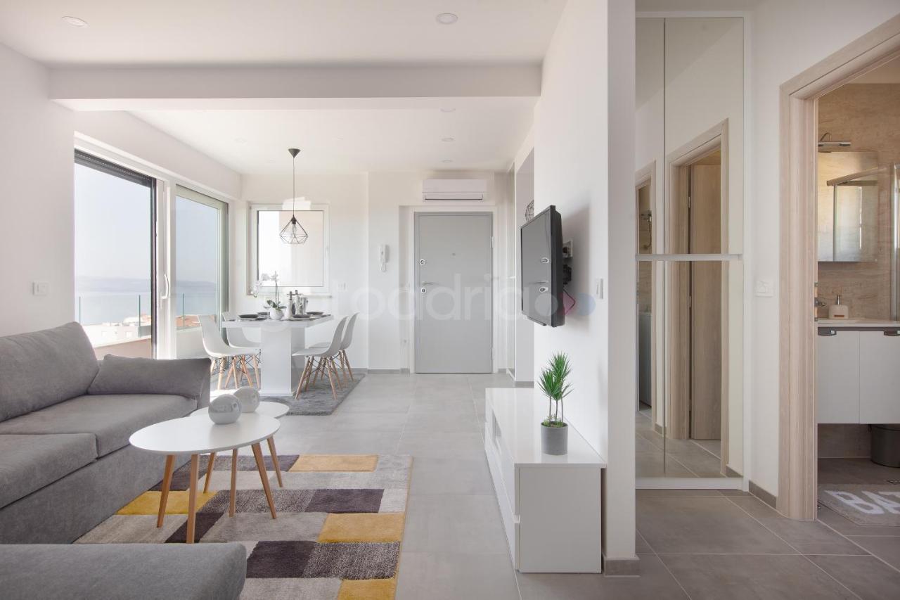 Luxury Apartment Sofia -Free Beach Parking Makarska Exteriör bild