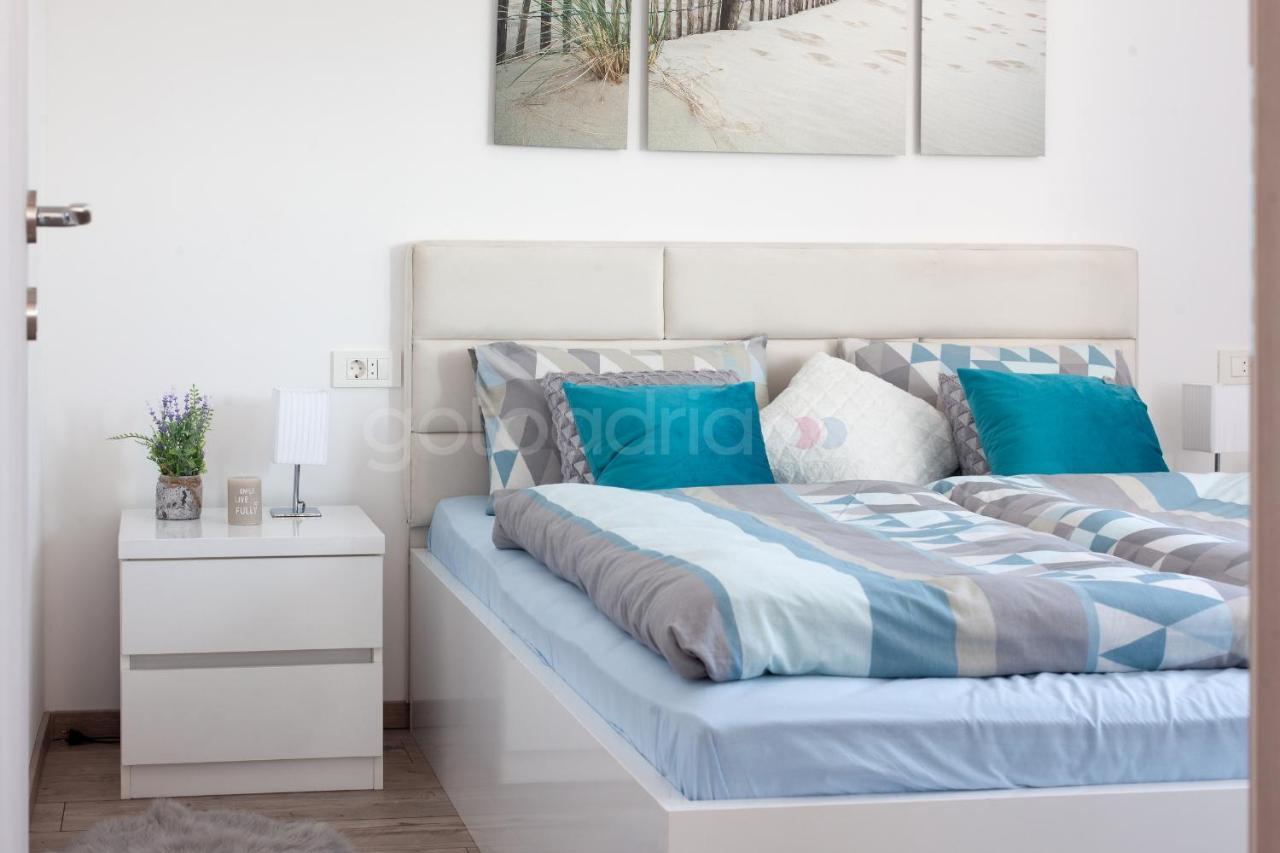 Luxury Apartment Sofia -Free Beach Parking Makarska Exteriör bild