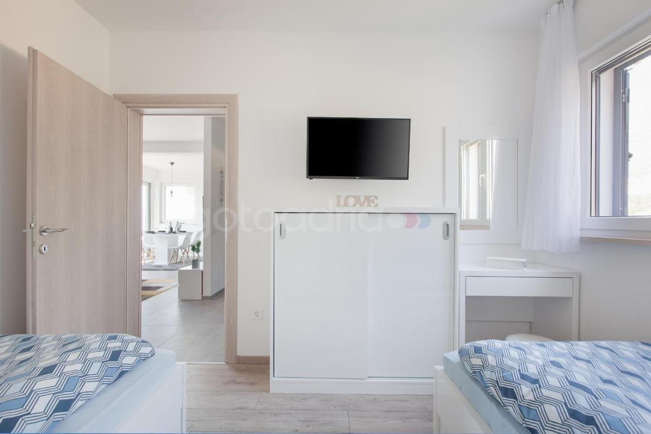 Luxury Apartment Sofia -Free Beach Parking Makarska Exteriör bild