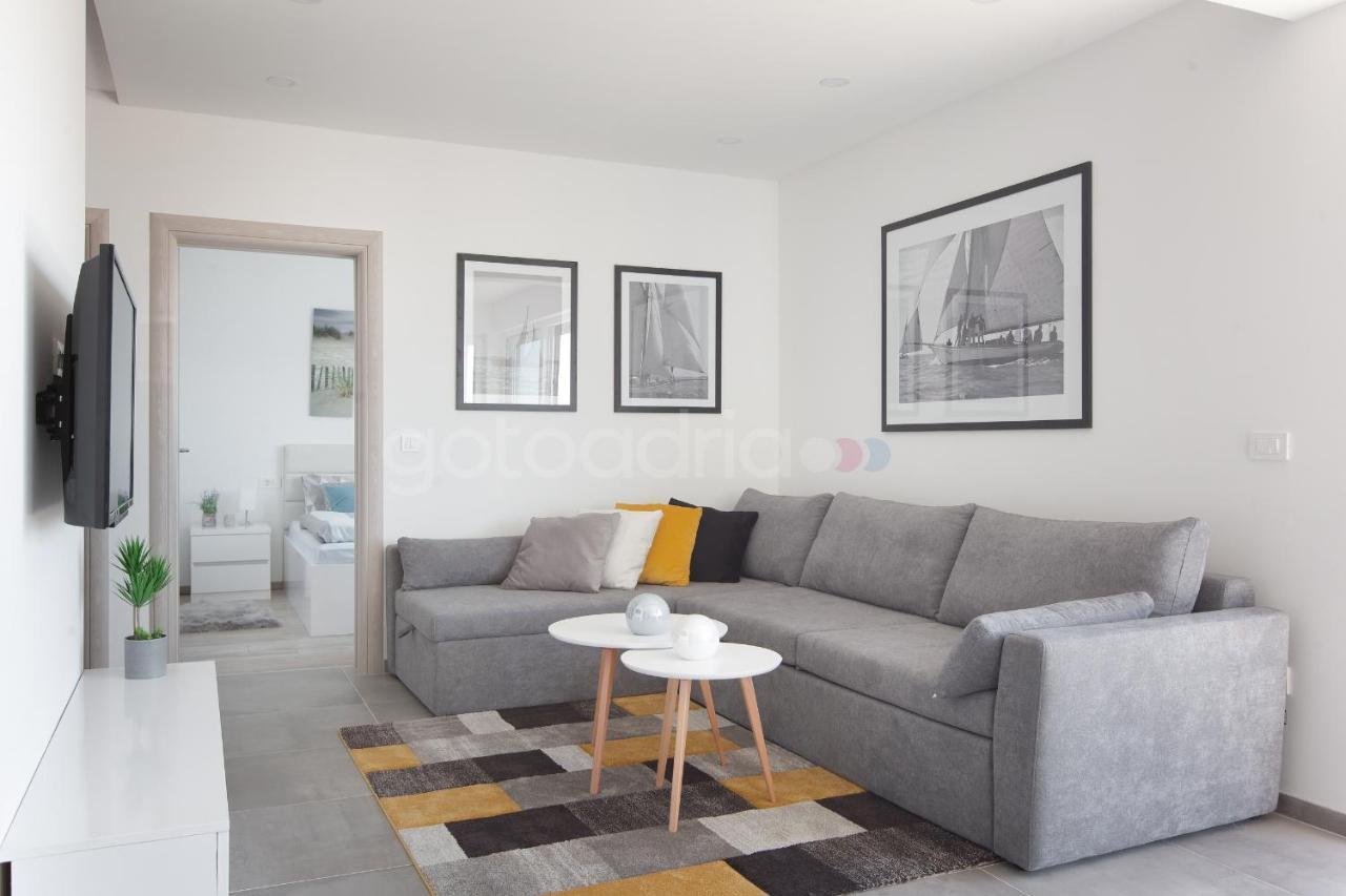 Luxury Apartment Sofia -Free Beach Parking Makarska Exteriör bild