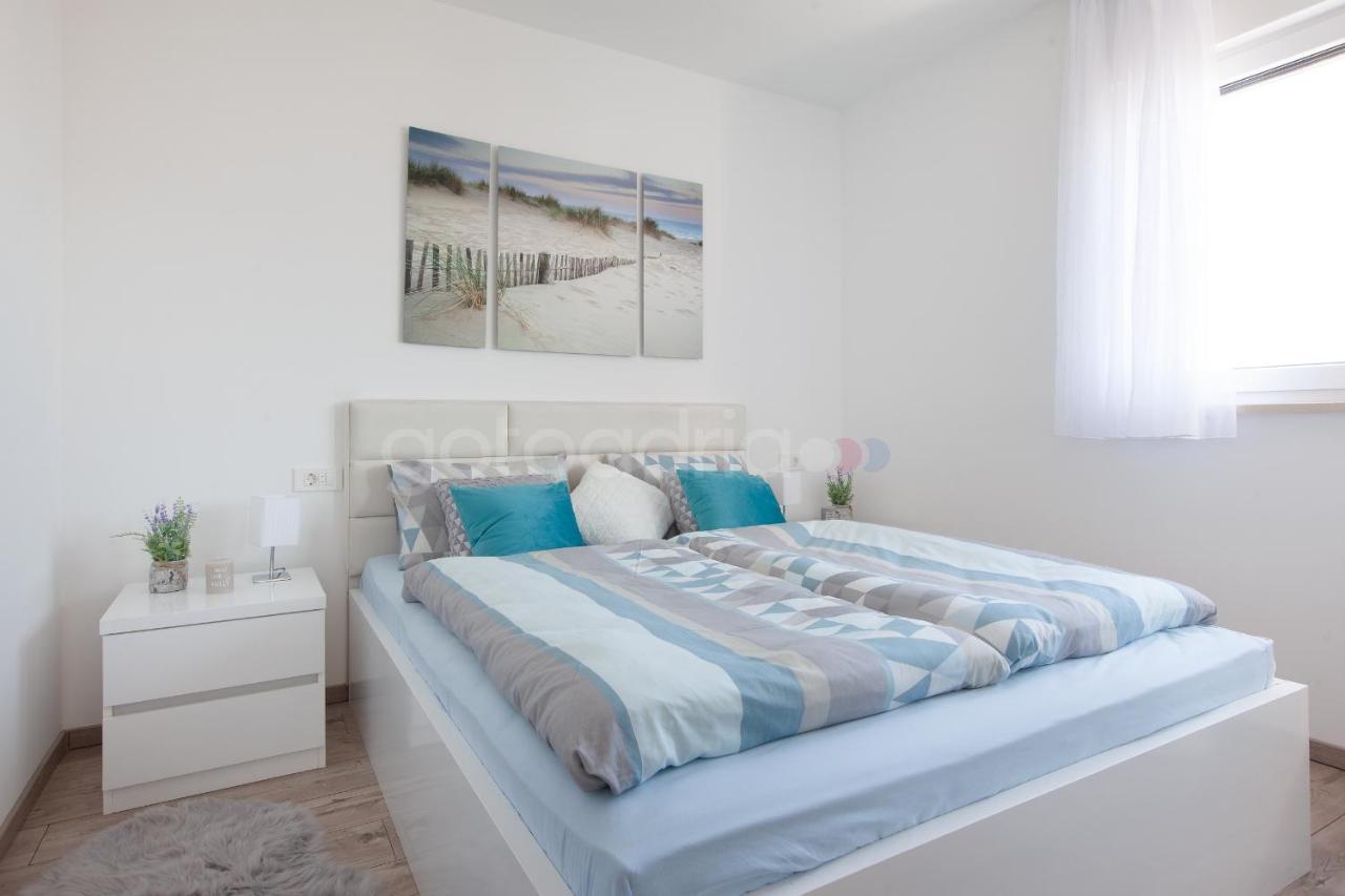 Luxury Apartment Sofia -Free Beach Parking Makarska Exteriör bild