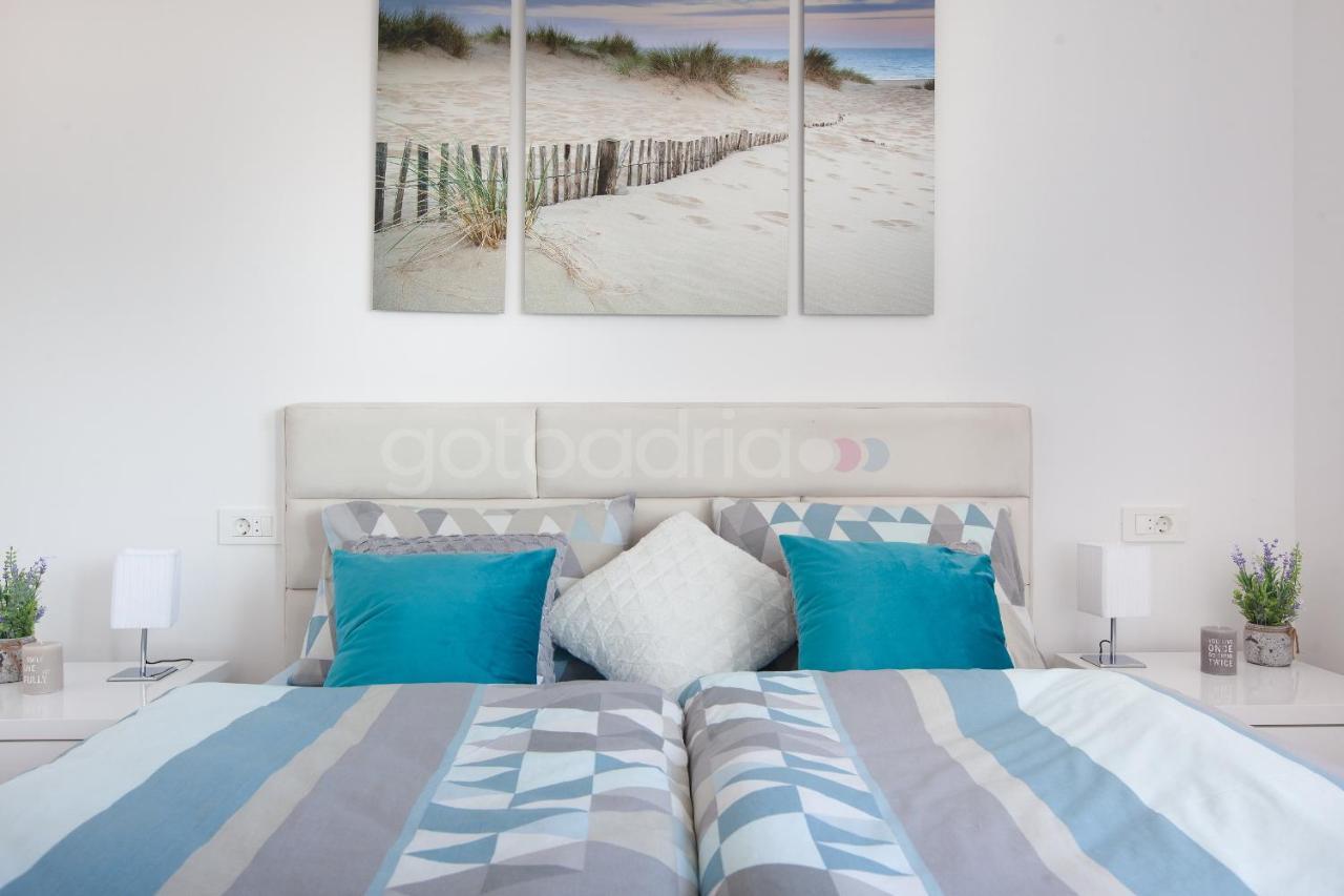 Luxury Apartment Sofia -Free Beach Parking Makarska Exteriör bild